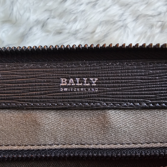 Bally Grey Wristlet Clutch - Picture 17 of 17
